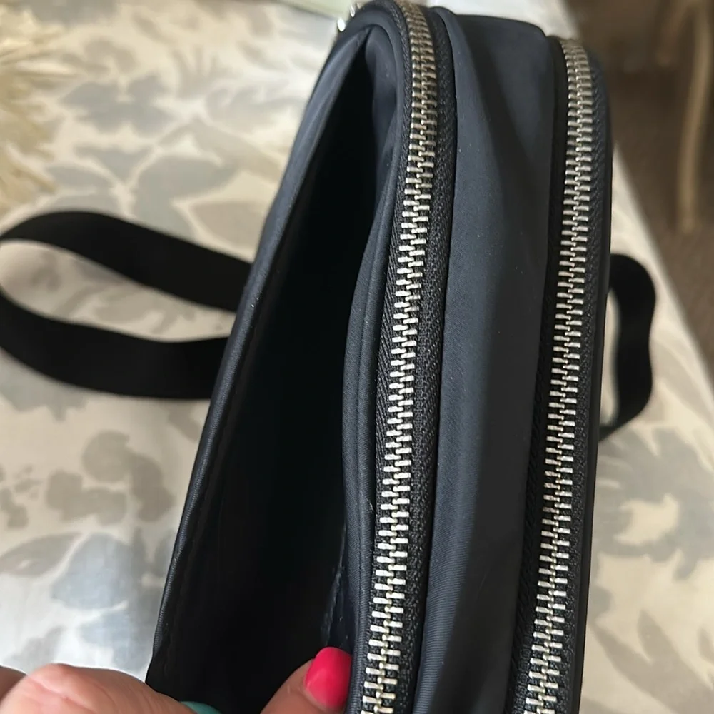 lululemon athletica Black Crossbody Bag - Picture 3 of 5